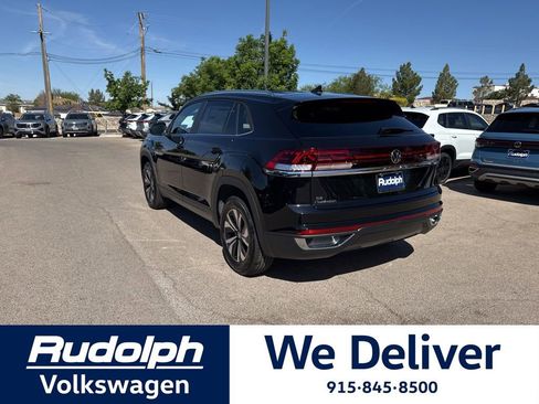 New 2026 Volkswagen Atlas Cross Sport SE FWD image 3