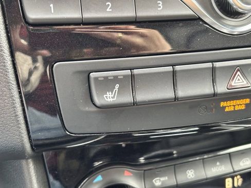 Used 2018 INFINITI QX30 Premium w/ Technology Package image 28