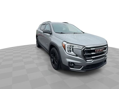Certified 2024 GMC Terrain AT4 w/ Infotainment Package II AWD/4WD image 3