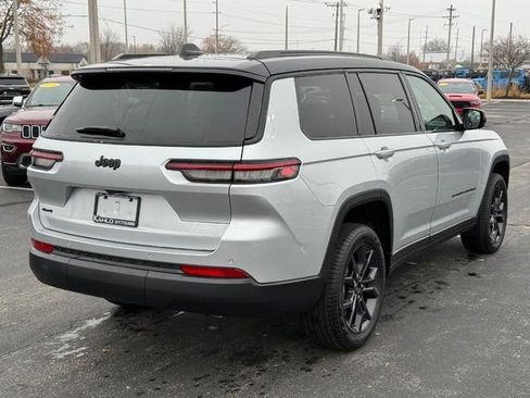 New 2025 Jeep Grand Cherokee L Limited image 3