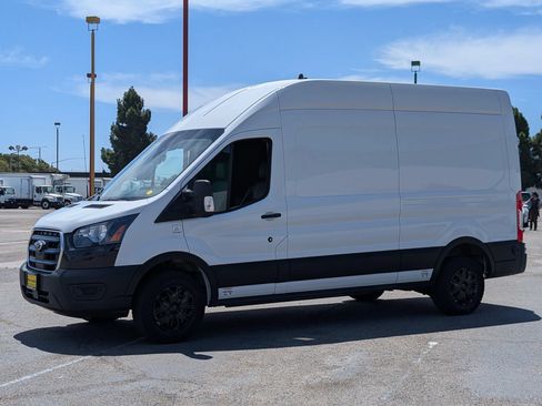 Used 2022 Ford E-Transit 148 High Roof w/ Load Area Protection Package RWD image 5