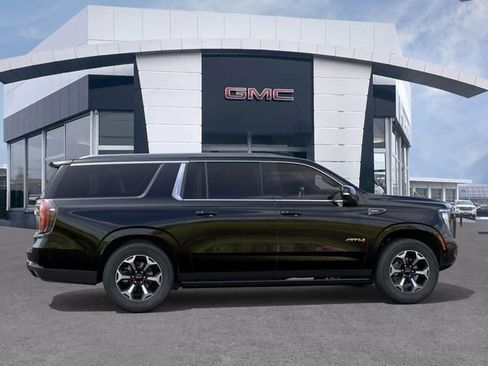 New 2026 GMC Yukon XL AT4 Ultimate AWD/4WD image 5