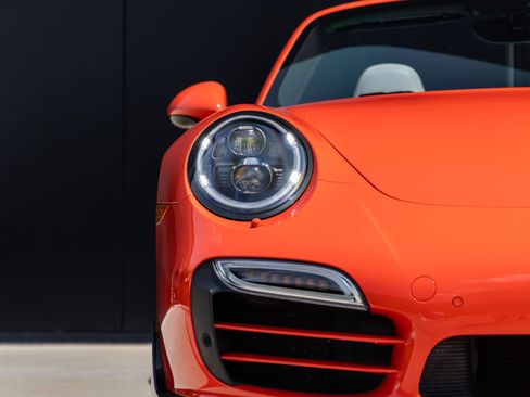 Certified 2016 Porsche 911 Turbo S AWD/4WD image 27