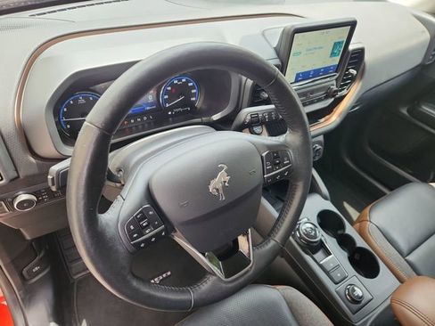 Used 2022 Ford Bronco Sport Outer Banks w/ Tech Package AWD/4WD image 10