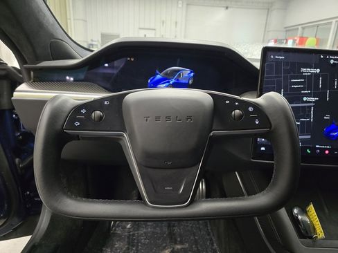 Used 2021 Tesla Model S Plaid image 23