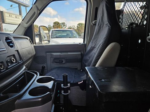 Used 2012 Ford E-150 and Econoline 150 E-150 H.D. image 13