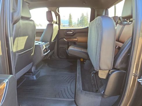 Used 2021 Chevrolet Silverado 1500 High Country image 29