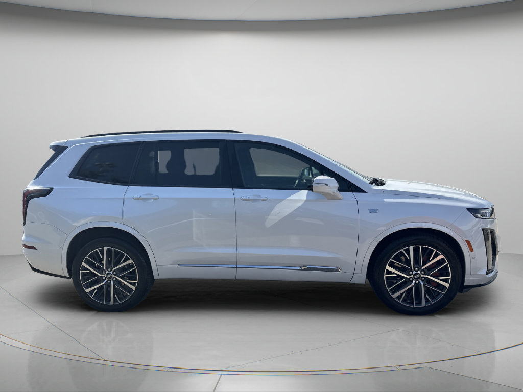Used 2023 Cadillac XT6 Sport w/ Technology Package AWD/4WD image 8