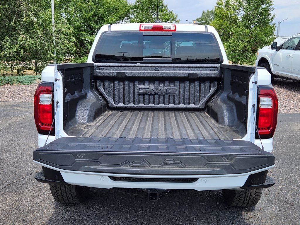New 2026 GMC Canyon Denali w/ LPO, Black Badging Package AWD/4WD image 12
