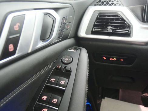 Certified 2025 BMW X5 sDrive40i RWD image 17