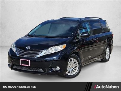 Used 2017 Toyota Sienna XLE w/ XLE Navigation Package