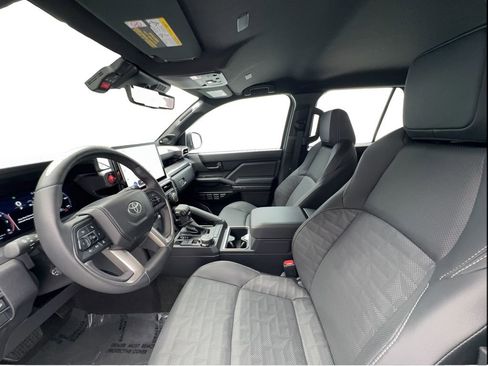 Used 2025 Toyota 4Runner TRD Off-Road Premium w/ Tow Technology Package AWD/4WD image 20