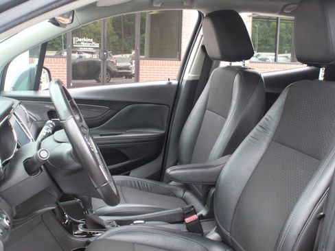 Used 2017 Buick Encore Sport Touring w/ Safety Package FWD image 13
