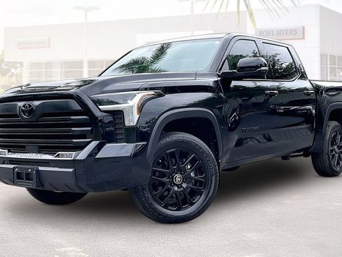 Used 2026 Toyota Tundra Limited AWD/4WD image 28