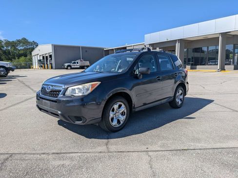 Used 2014 Subaru Forester 2.5i AWD/4WD image 8