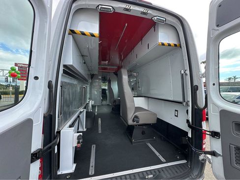 Used 2015 Mercedes-Benz Sprinter 3500 w/ Cargo Protection Package image 40