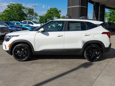 Used 2026 Kia Seltos EX w/ EX Sunroof Package AWD/4WD image 4
