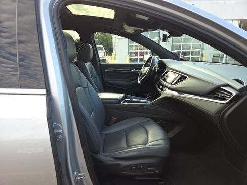 Used 2022 Buick Enclave Essence w/ Experience Buick Package AWD/4WD image 44