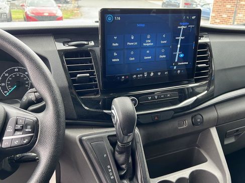 Used 2023 Ford Transit 350 XLT image 11