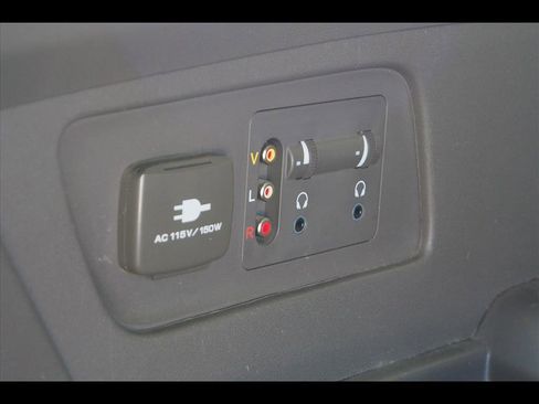 Used 2015 Honda Odyssey Touring image 17