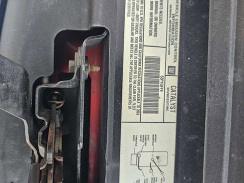 Used 2003 Chevrolet SSR LS w/ Preferred Equipment Group image 32