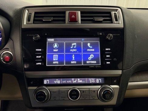 Used 2016 Subaru Outback 2.5i Limited image 16