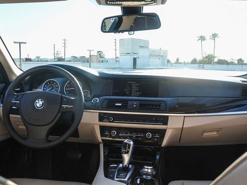 Used 2013 BMW 528i Sedan image 13