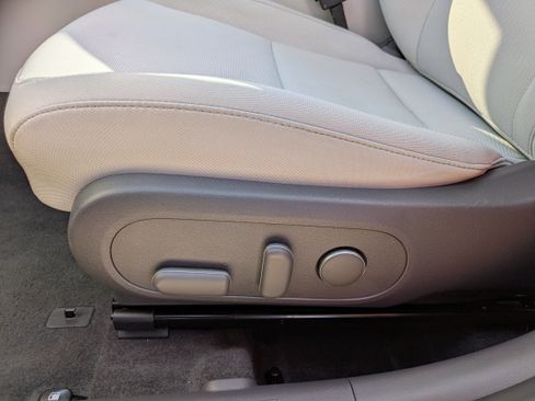 Used 2025 Hyundai Kona SEL image 21