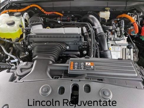 New 2025 Lincoln Nautilus Reserve image 13