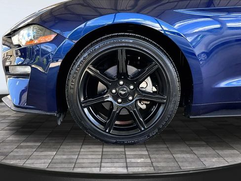 Used 2019 Ford Mustang Coupe w/ Equipment Group 101A RWD image 30