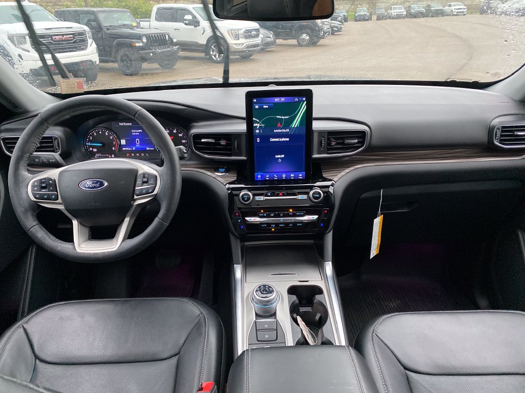 Used 2023 Ford Explorer Limited w/ Limited Technology Package AWD/4WD image 14