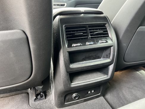 Used 2024 BMW X5 sDrive40i w/ M Sport Package RWD image 41