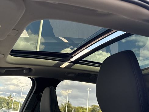 New 2026 Volvo XC90 B6 Core w/ Protection Package image 18