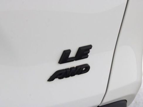 Used 2020 Toyota RAV4 LE image 39