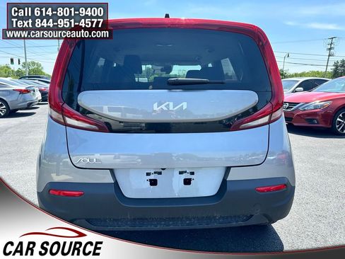 Used 2022 Kia Soul LX w/ Technology Package FWD image 5