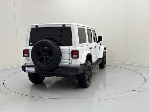 Used 2022 Jeep Wrangler Unlimited Sahara image 5