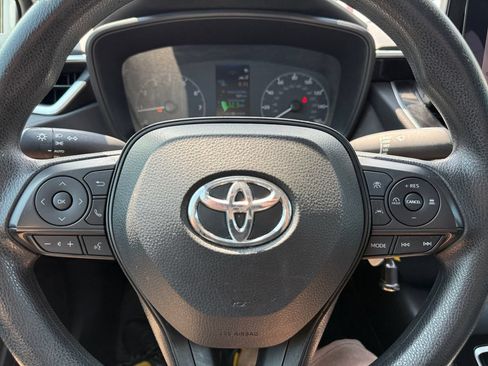 Used 2024 Toyota Corolla LE FWD image 32