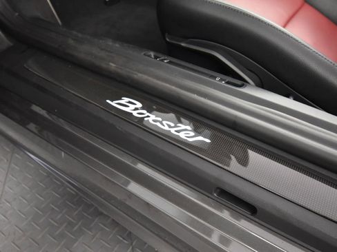 Certified 2025 Porsche 718 Boxster RWD image 18