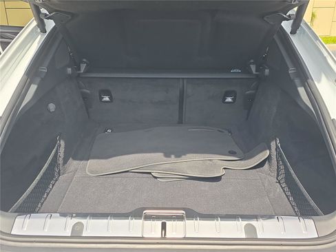 Used 2022 Porsche Panamera RWD image 8