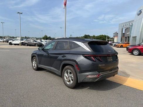 Used 2023 Hyundai Tucson SEL w/ Winter Package FWD image 3