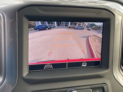 Certified 2025 Chevrolet Silverado 1500 Custom image 18