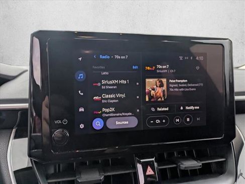 Used 2025 Toyota Corolla LE image 12