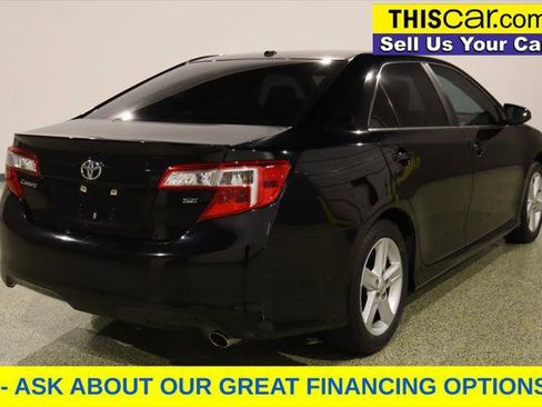 Used 2012 Toyota Camry SE image 5