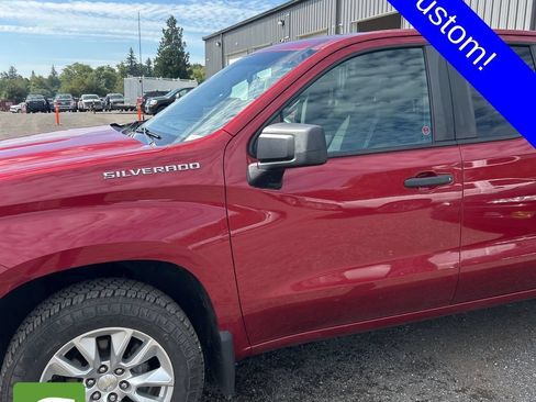 Used 2019 Chevrolet Silverado 1500 Custom w/ Custom Convenience Package AWD/4WD image 5