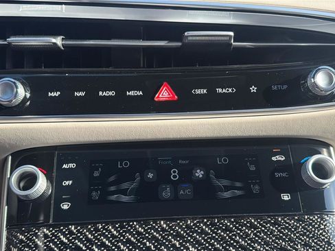 New 2026 Genesis GV70 3.5T Sport Prestige AWD/4WD image 17