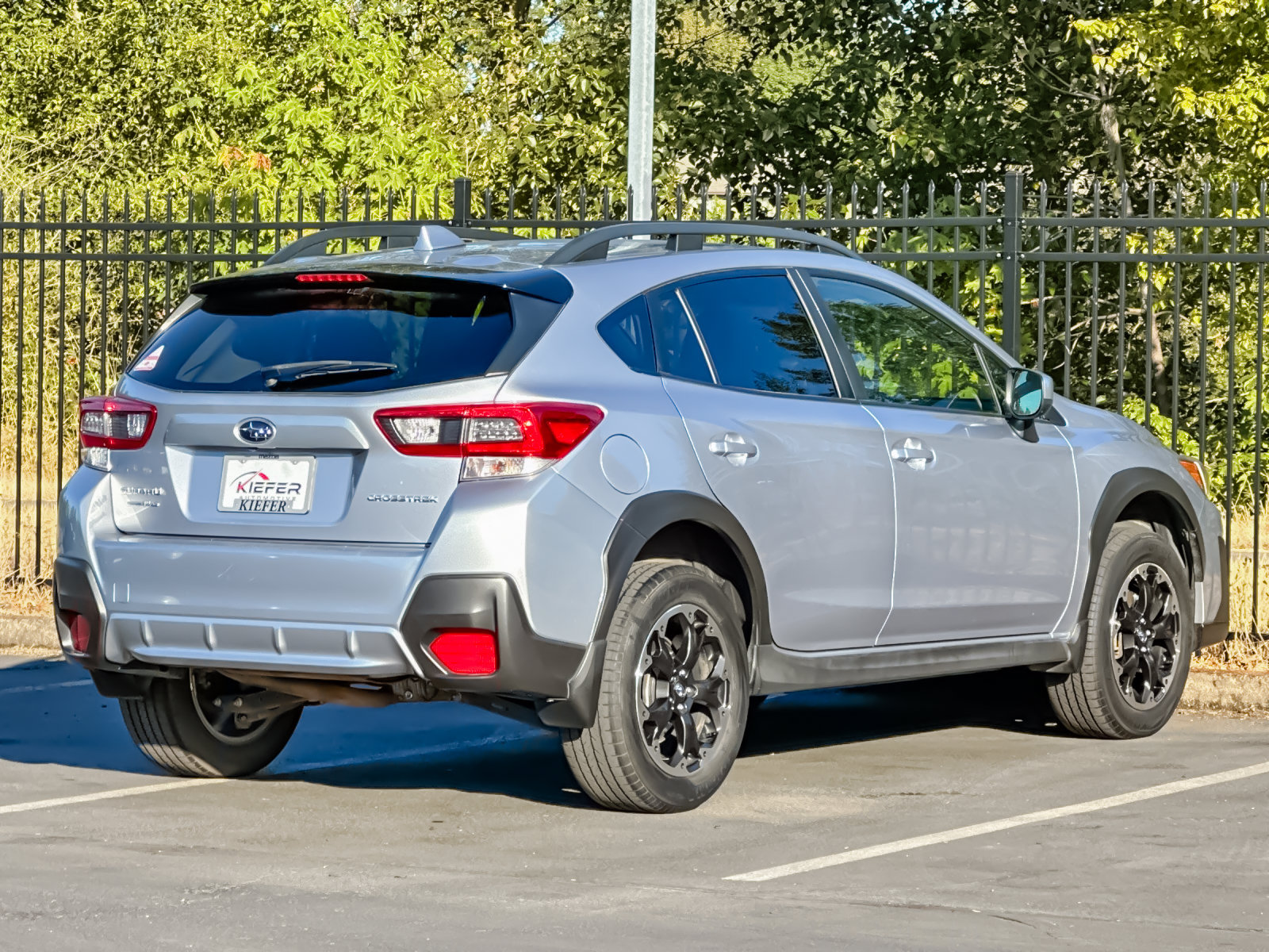 Used 2023 Subaru Crosstrek 2.0i Premium AWD/4WD image 3