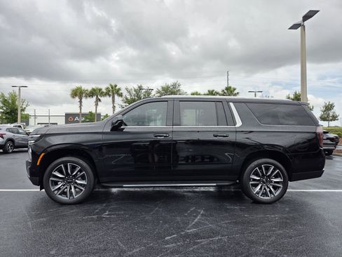 New 2026 Chevrolet Suburban LS w/ LS Custom Edition RWD image 3