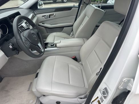 Used 2016 Mercedes-Benz E 350 Sedan image 6