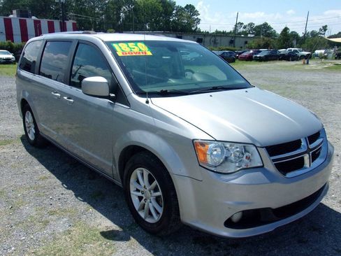 Used 2019 Dodge Grand Caravan SXT FWD image 9