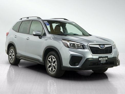 Used 2020 Subaru Forester Premium AWD/4WD image 7